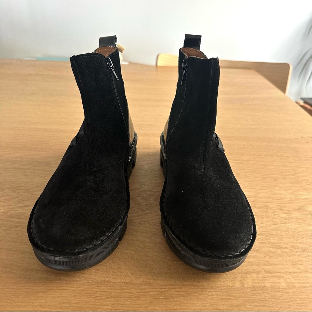 On Foot Black Ankle Boots for Women - Picture 6 of 10